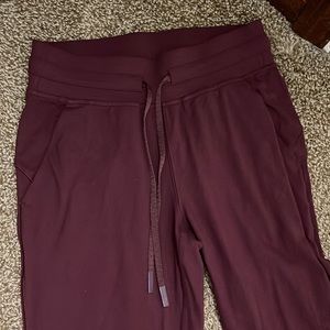 Lululemon Ready to Rulu Joggers, Size 4